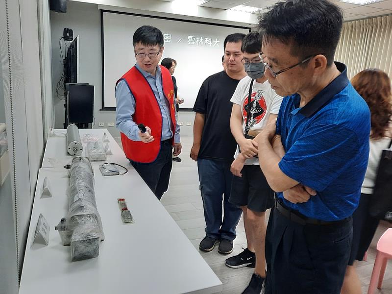 均豪精密劉中平資深處長說明料件用途