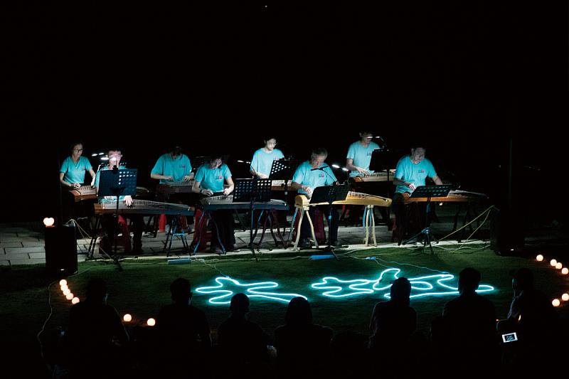 台北正心箏樂團以傳統國樂創新演繹