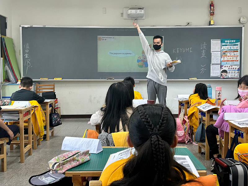 大葉大學英語系與小學合作,推動英語教育向下扎根