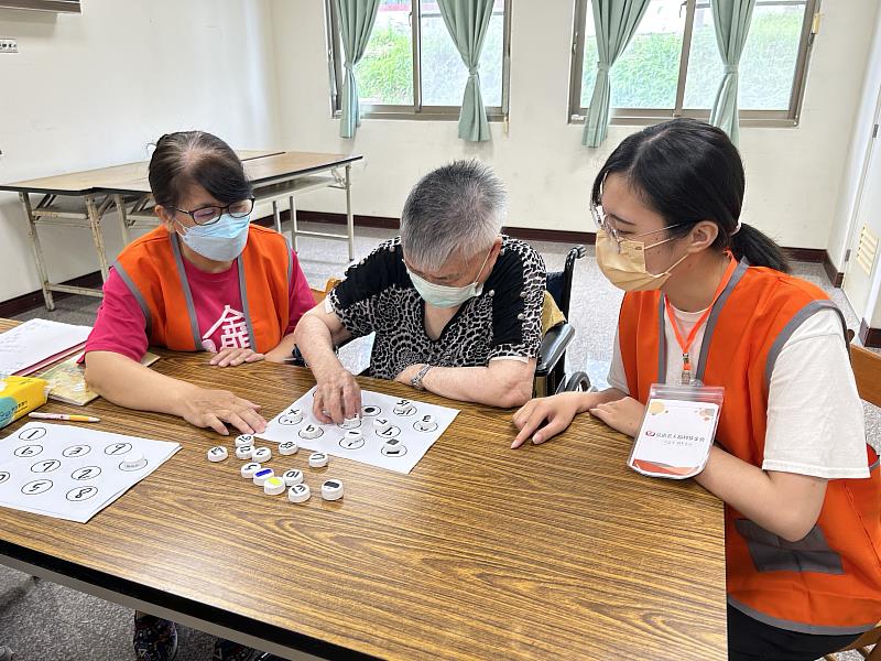 嘉義縣社會局培訓「獨立倡導人」 暖心陪伴無家長輩-3