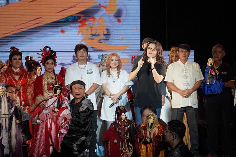 縣府傳播暨國際事務處處長鄞鳳蘭希望台灣文化能夠立足屏東，走向全世界的舞台