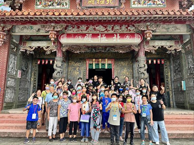 「左邊的小鎮,探索西拉雅」戶外教學之情形。