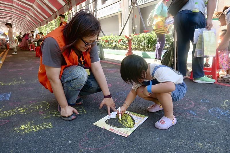 活動特別規劃「自由創作區」，希望給予孩子發揮創意的空間與舞台。