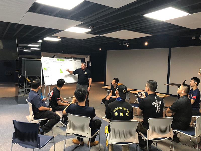 瀚邦國際慈善基金會創辦人曾梁源、董事長曾黃麗明與董事會平時熱衷公益活動，對於消防人員照顧更是不遺於力，歷年協助新北消防人員參與國際賽事、捐贈安全防護裝備及辦理救災安全課程之經費近5百萬元