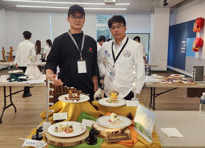 烘焙藝術展示之盤飾甜點項目由李宗昱榮獲全場最高分。