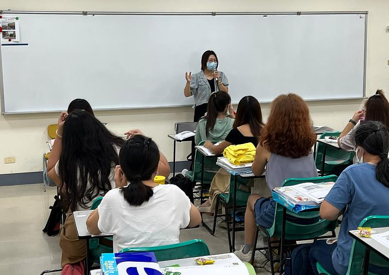 上屆受訓已取得園長證書的學姊親自到場為本屆學弟妹加油打氣