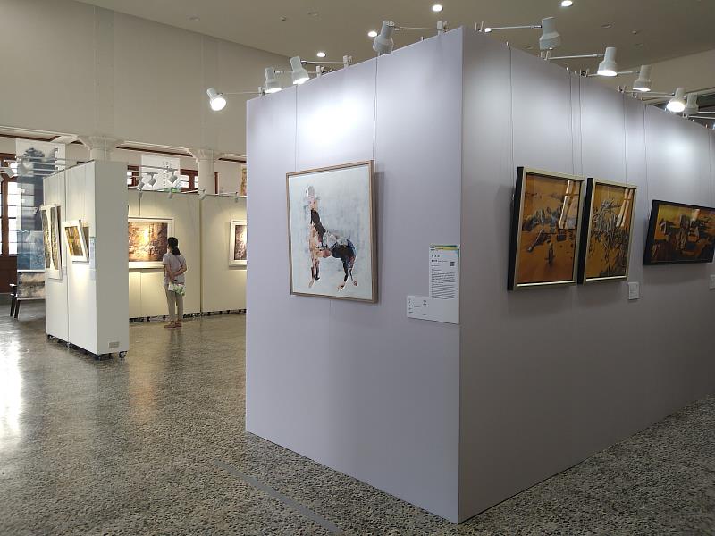 得獎者作品於新竹公會堂內展出