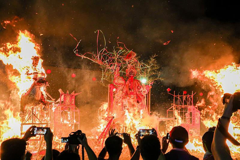 大士爺祭最終日 嘉義縣副縣長劉培東護送神尊昇天-1