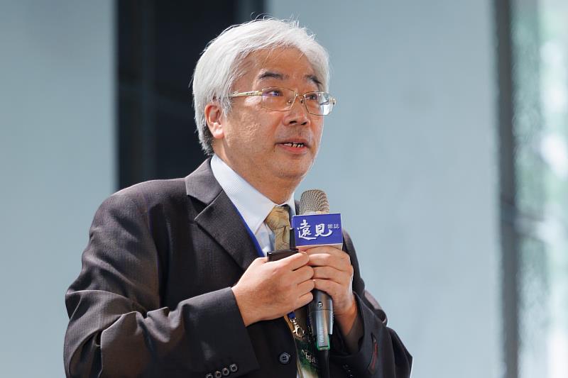 成大醫院安寧緩和共同照護中心主任林鵬展受邀分享團隊在「2023 福祉共生組首獎：宅善終~愛守護 優質的五全安寧居家照護」方面的經驗