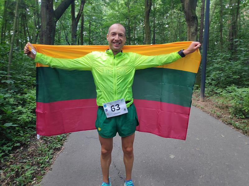 立陶宛的Aleksandr Sorokin在2022年以319.614公里的成績刷新自己前一年創下的24小時男子世界紀錄。（照片來源：UltraParkWeekend）
