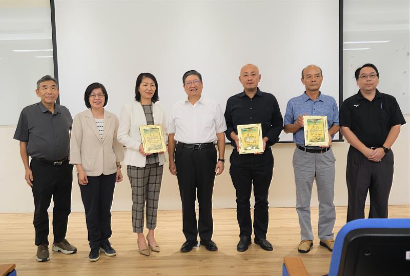 官網-建築工程類獎項優等為竹東鎮中山國小A棟校舍拆除重建幼兒園與地下停車場興建工程