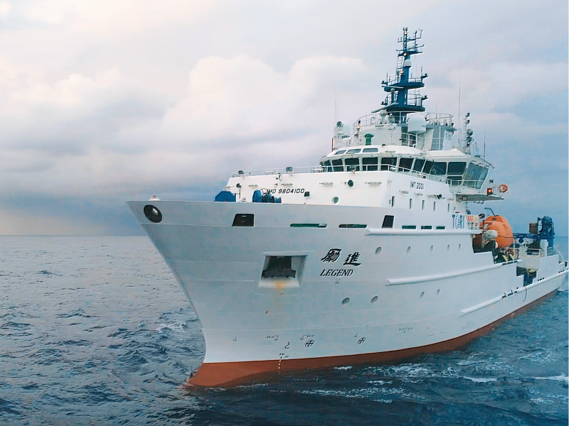 藝起看海團隊搭乘臺灣最具規模國家級研究船「勵進研究船」進行拍攝