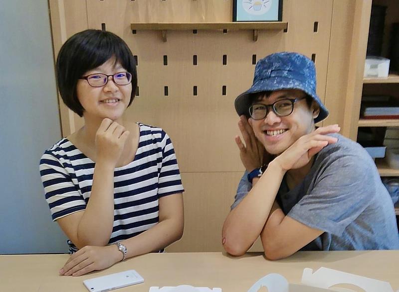 何湘玲(左)與王逸勳(右)以《節氣x六感實驗室》入圍「節目類聲音設計獎」