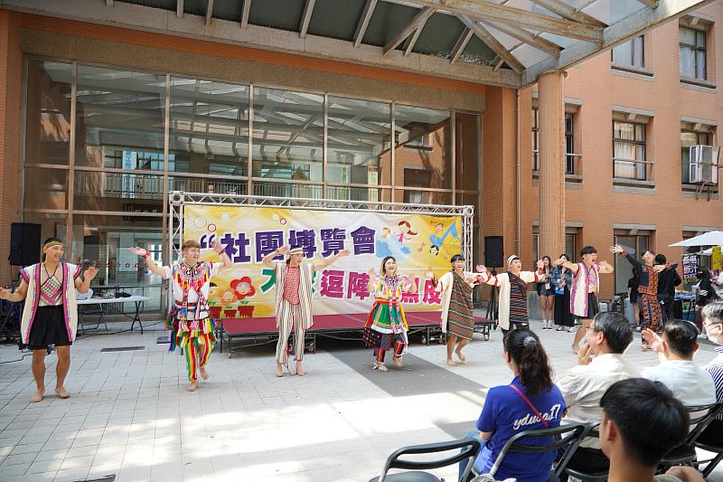 原住民服務社開幕表演
