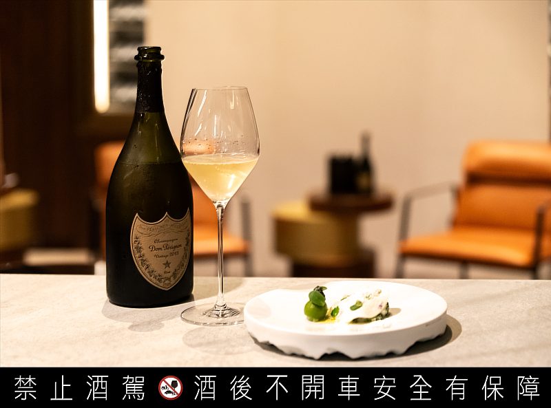 香檳王（Dom Pérignon）攜手La Vie by Thomas Bühner 睿麗餐廳完美揉合打造香檳王品酩菜單。