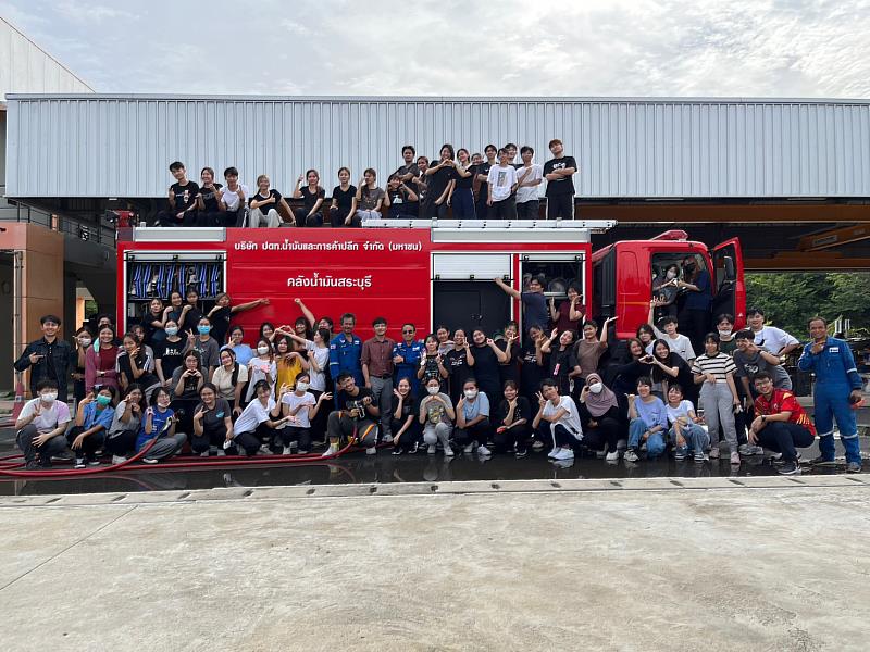 職安系研習學生參觀PTT提供之消防演練，了解泰國消防與緊急應變相關規範.