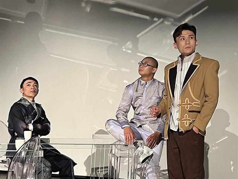 圖說四：《八仙變數》劇照之二(照片由興傳奇青年劇場提供)