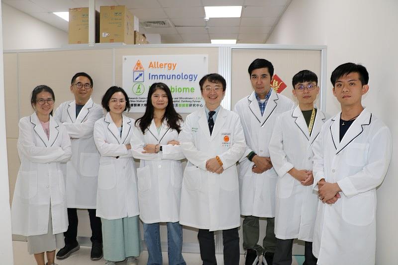 中國附醫院過敏免疫及微菌叢研究中心團隊