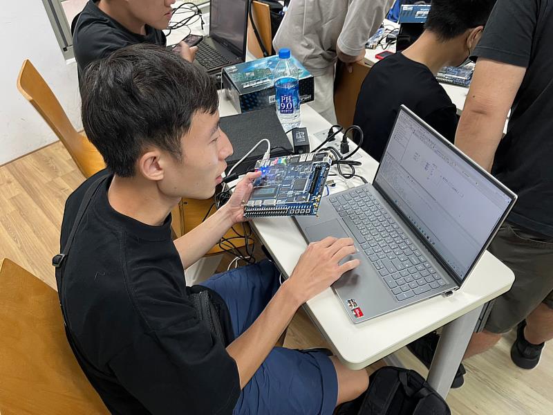 訓練期間上課照片