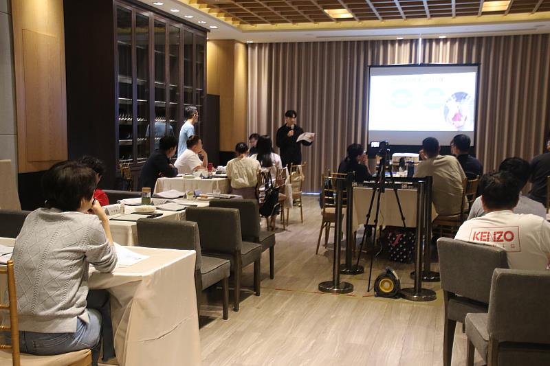 「慢經濟學院」第2班次今結訓頒贈證書  饒慶鈴:培力在地人才與臺東共同發展