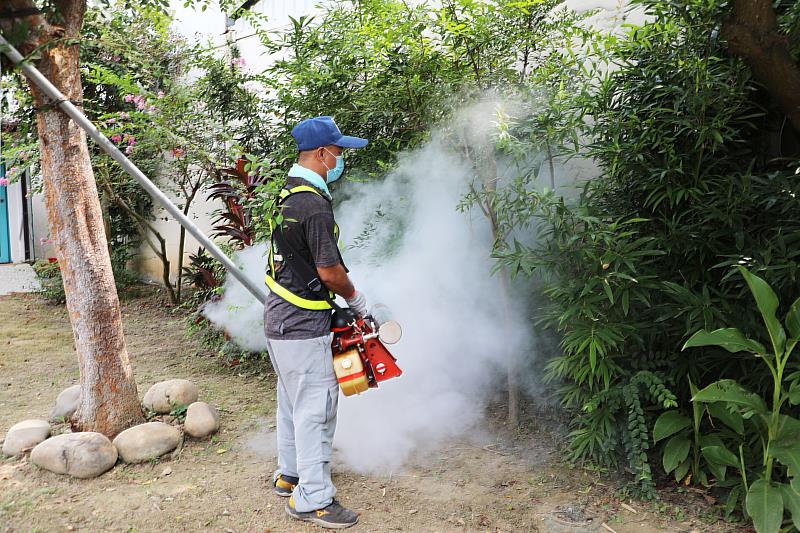 打造青年發想基地 新港鄉村里清潔大作戰 將舊宿舍活化再生