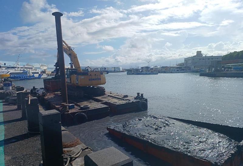 國內漁港疏浚土方去化成問題 臺東富岡港疏浚工程就近養灘