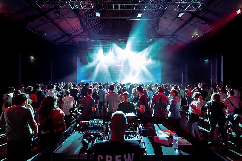 第5屆巴黎數位藝術雙年展9月30日在巴黎104藝術中心展開（Photo credit： Quentin Chevrier）