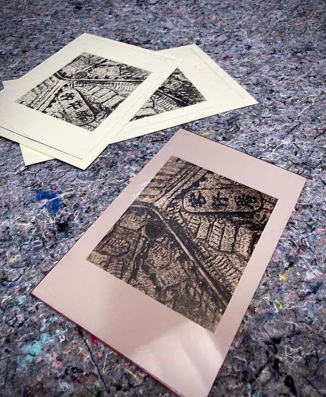 珂羅版印刷成果。（照片提供｜光影手工暗房工作室）
