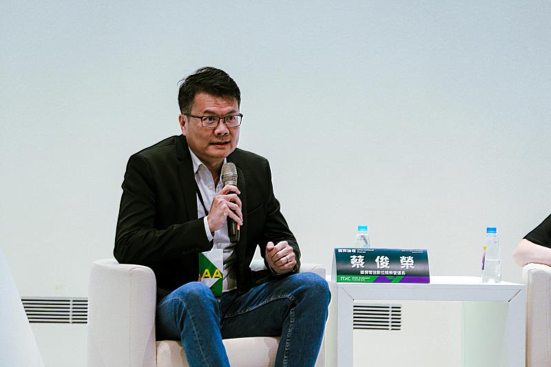 遠傳friDay影音／遠傳數位娛樂營運長蔡俊榮呼籲，「以投代購」運用「5G影視鏈」助台戲劇產業發展