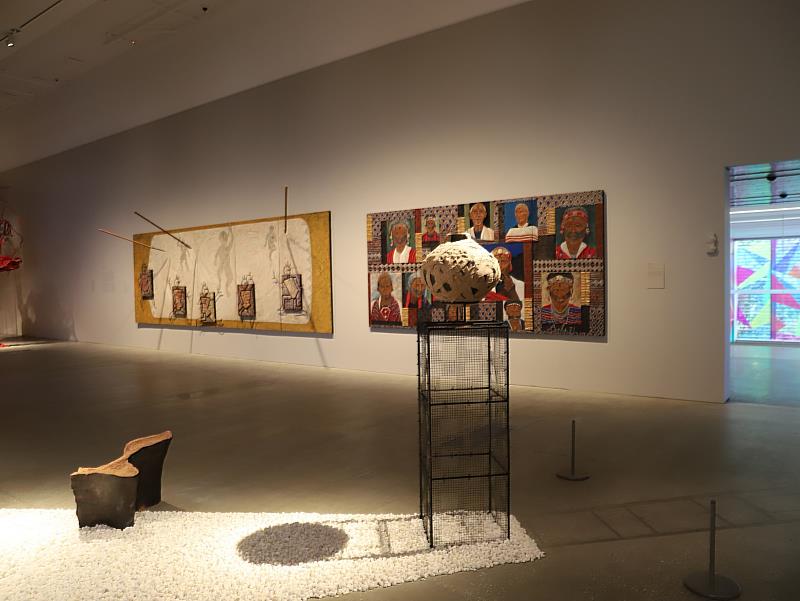 文化部與原民會合作「亞太當代藝術三年展」，推動臺灣原民當代藝術大型特展首度於澳洲昆士蘭美術館與現代藝術館展出。