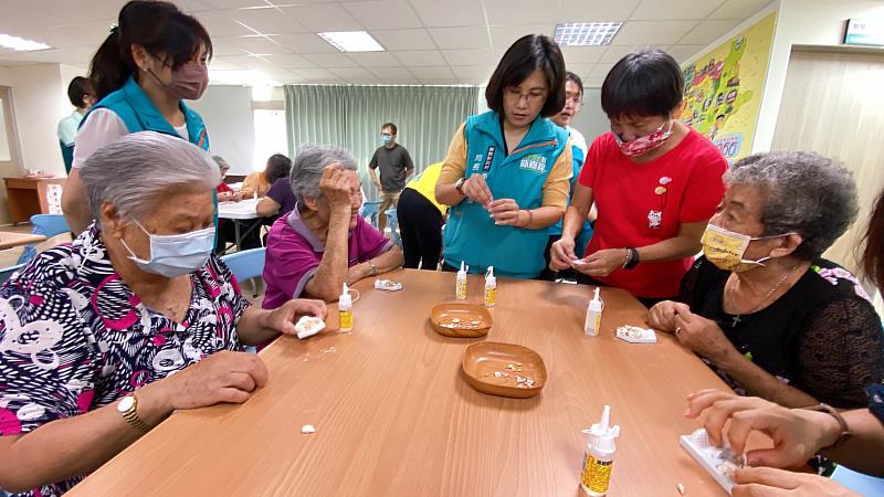 衛生所醫事C據點驅蚊防疫不缺席