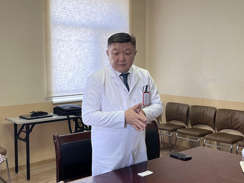 蒙古巴彥高勒區總醫院BALDANDUGAR Z.致詞。