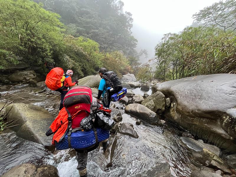 深山特遣