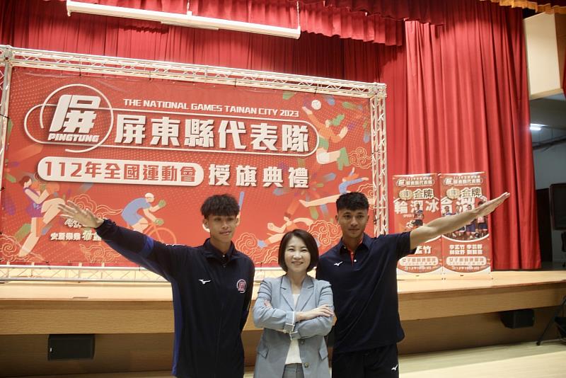 撐竿跳高選手黃正琦（左），將與全國撐竿跳高紀錄保持人林志成（右）在全運會上相廝