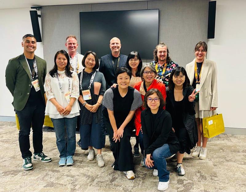 駐雪梨辦事處文化組陳芝儀組長偕黎天曌秘書陪同訪團拜會雪梨文化場館等單位