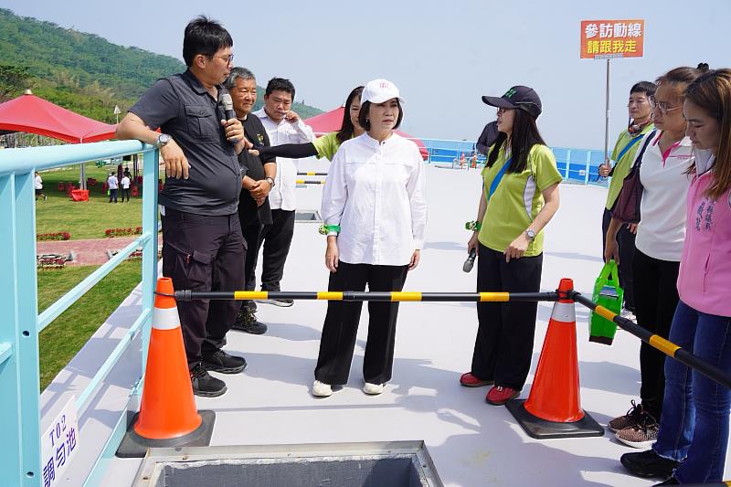 琉球鄉4座聚落式污水處理廠每日總污水處理量可達3580公噸，約可處理全島近9成生活廢污水，將有效淨化琉球鄉水質，維護周邊海域水質及海洋生物多樣性。