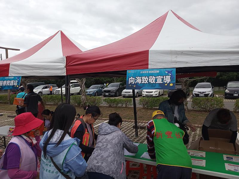 新竹縣政府環保局今舉行秋季淨灘