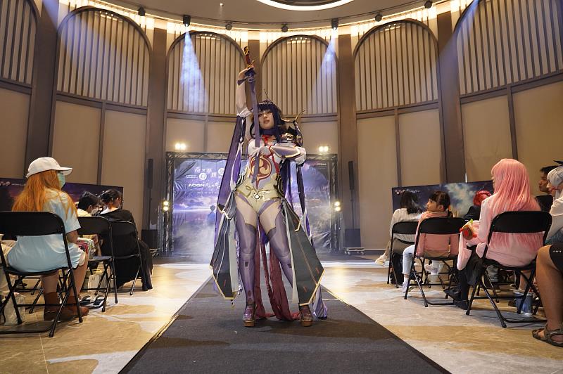 官網-學生紛紛展現創意及熱情，特意裝扮成喜愛的動漫角色