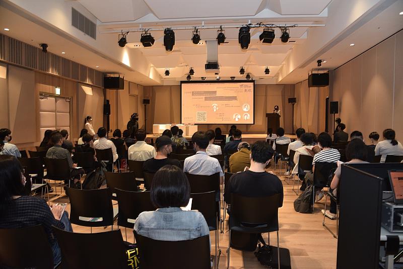 新美館論壇於2022年關注1990年代臺灣前衛藝術發展，今年則以藝術教育為主題。