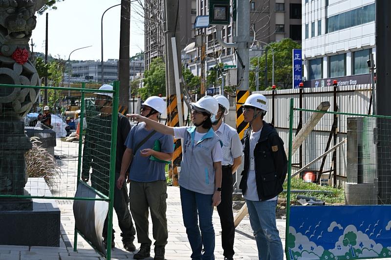 新竹市府秘書長張治祥代表市長高虹安出席視察東光公園進度