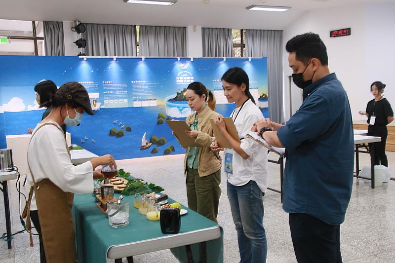 首屆「台東冰咖啡創意大師賽」 張甄及曾潔馨獲各組首獎 饒慶鈴盼展現臺東咖啡產業創意能量