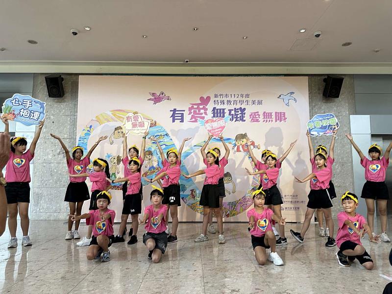 圖5：開幕式由朝山國小舞蹈表演拉開序幕