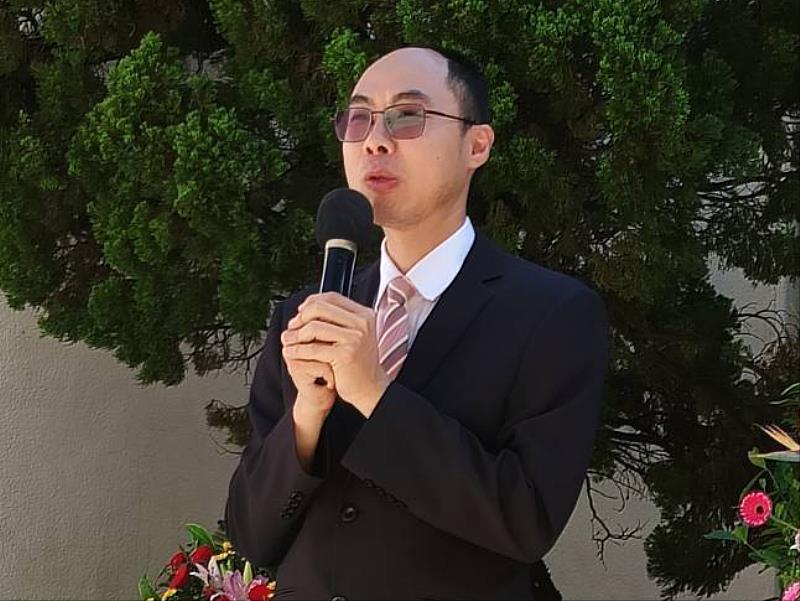 華梵大學佛藝系陳俊吉主任開幕致詞。