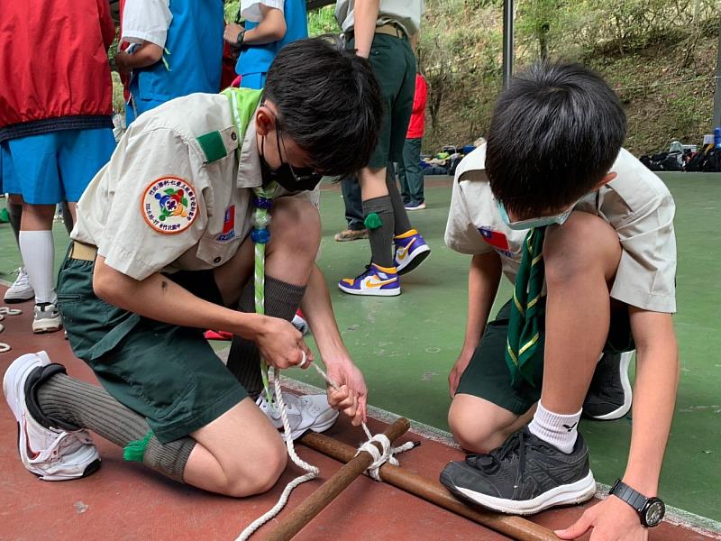 竹縣童軍小隊長訓練營      19國中、265位童軍high學習