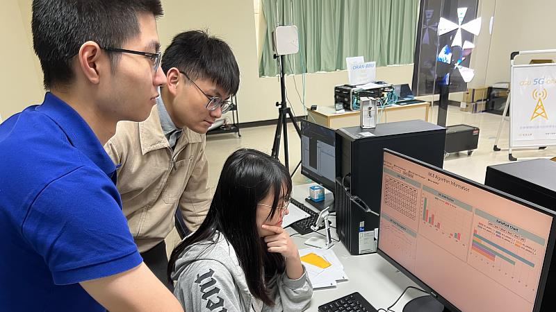 長庚大學提供最完善的學習資源，培育學生5G及AI領域的深厚實力。