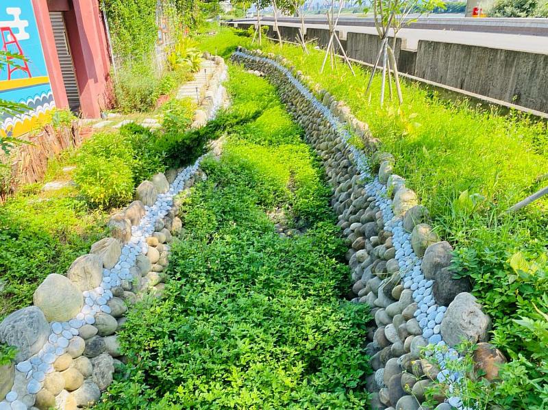 舊港里內生態引水溝渠(109年環境改善工程)