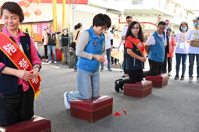 臺東好米收冬祭 祈福祭典今熱鬧登場！饒慶鈴：推動客家精神親子共傳承 歡慶喜迎客家月