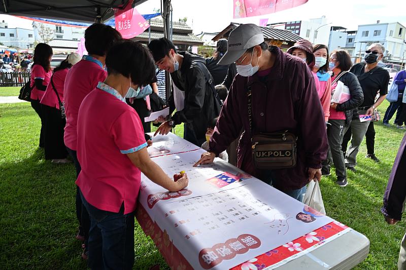 臺東好米收冬祭 祈福祭典今熱鬧登場！饒慶鈴：推動客家精神親子共傳承 歡慶喜迎客家月