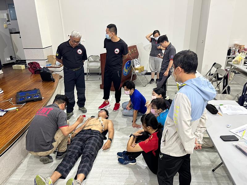 台東中級救護技術員訓練結訓 43名學員全數通過