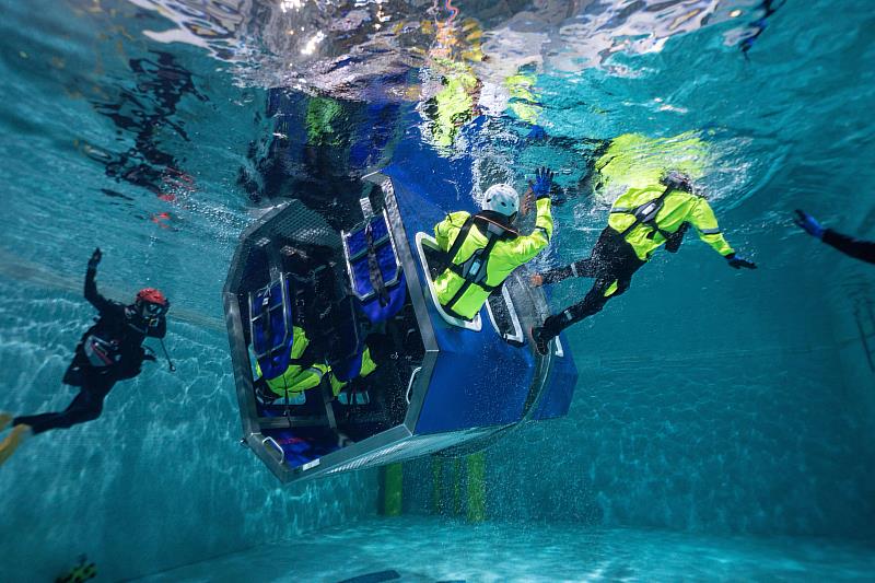 OPITO直升機水下逃生訓練 (Helicopter Underwater Escape Training)